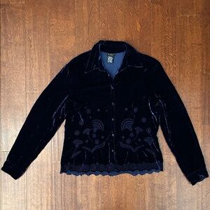 Vintage ECI Midnight Blue Velvet Top with Embossed Floral Design, Size Large